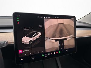 Tesla Model 3 bild 15
