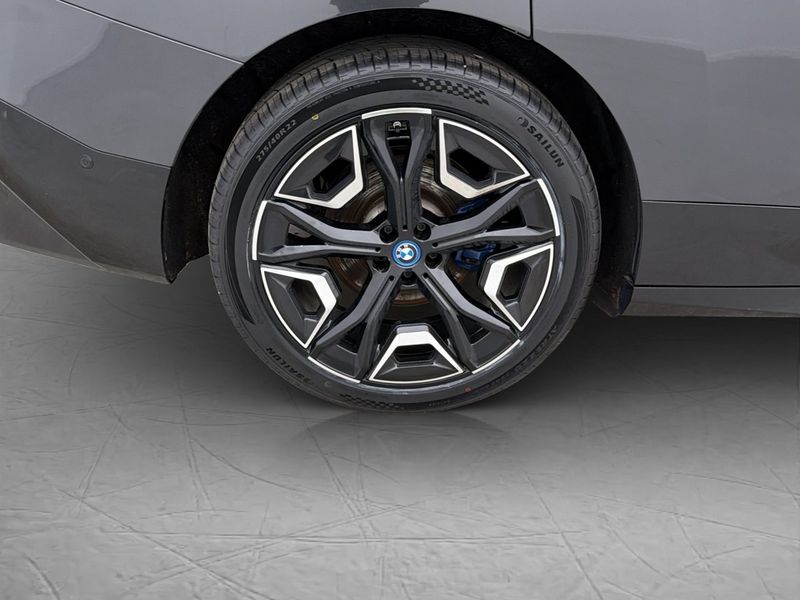 BMW iX bild 38