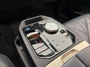 BMW iX bild 27