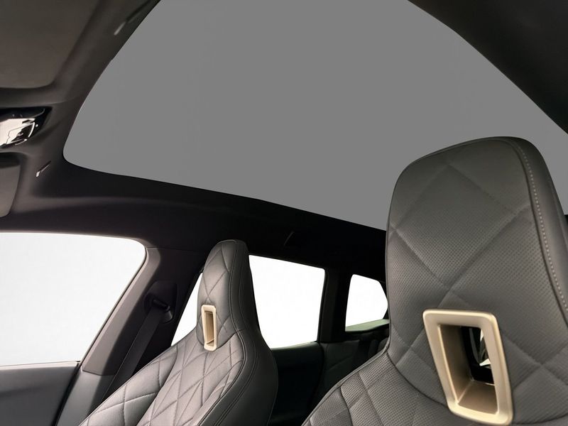 BMW iX bild 12