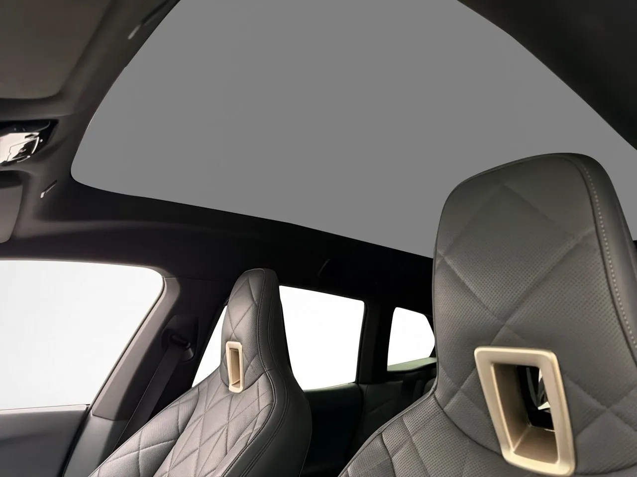 BMW iX bild 12