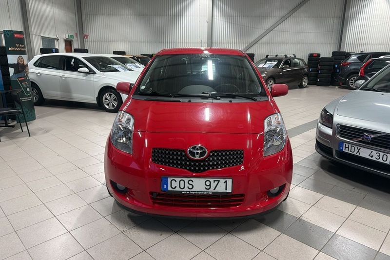 Toyota Yaris bild 2