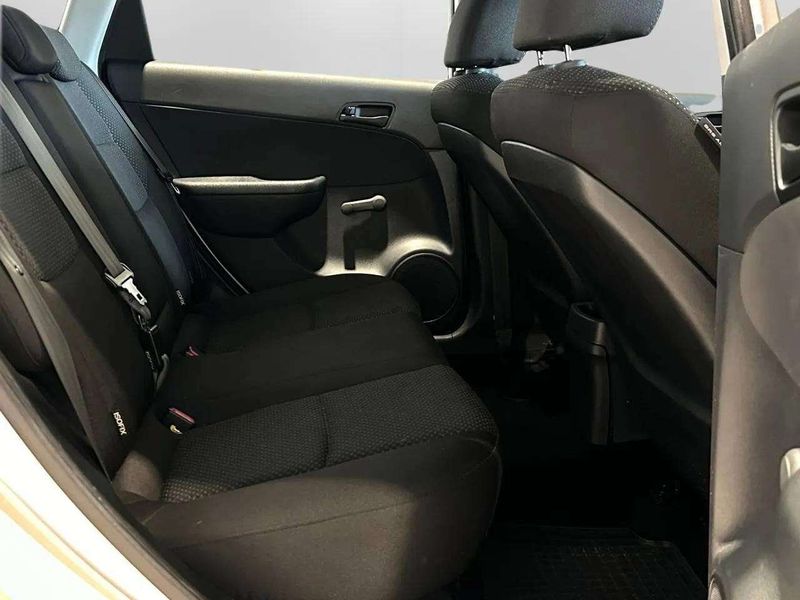 Hyundai i30 bild 8