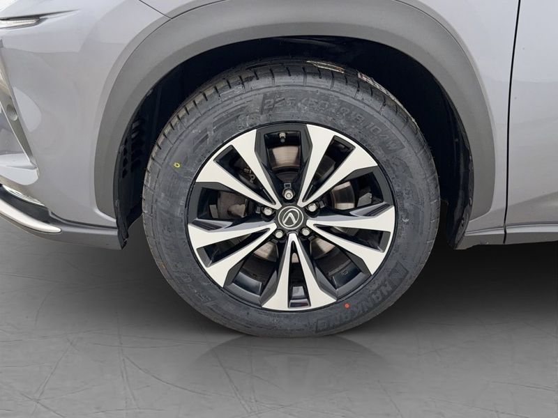 Lexus NX bild 30