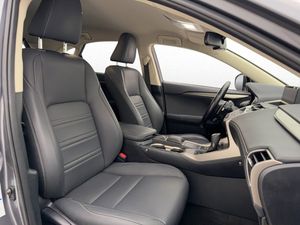 Lexus NX bild 23