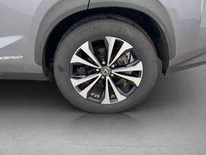 Lexus NX bild 31