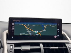 Lexus NX bild 19