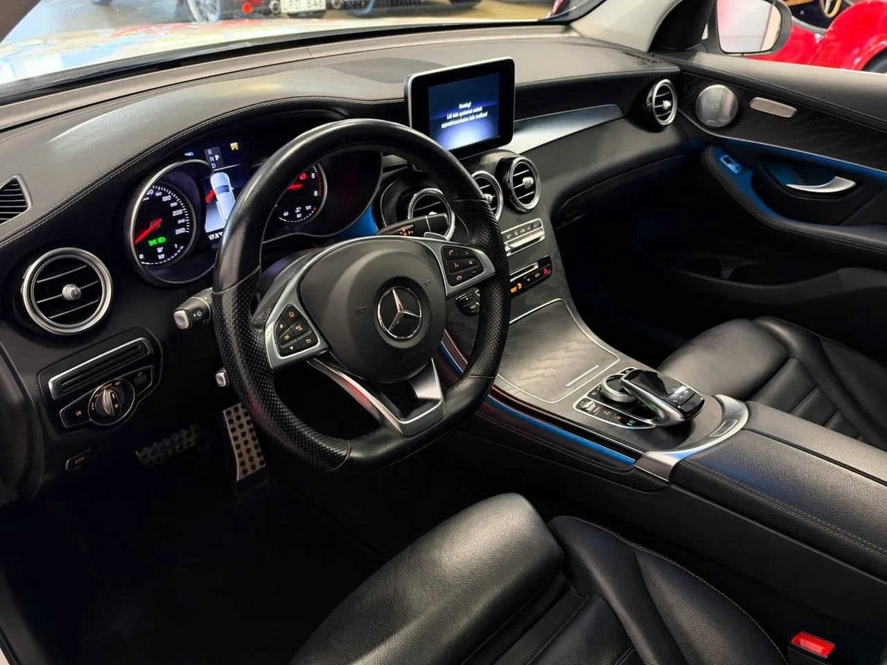 Mercedes GLC250 bild 9