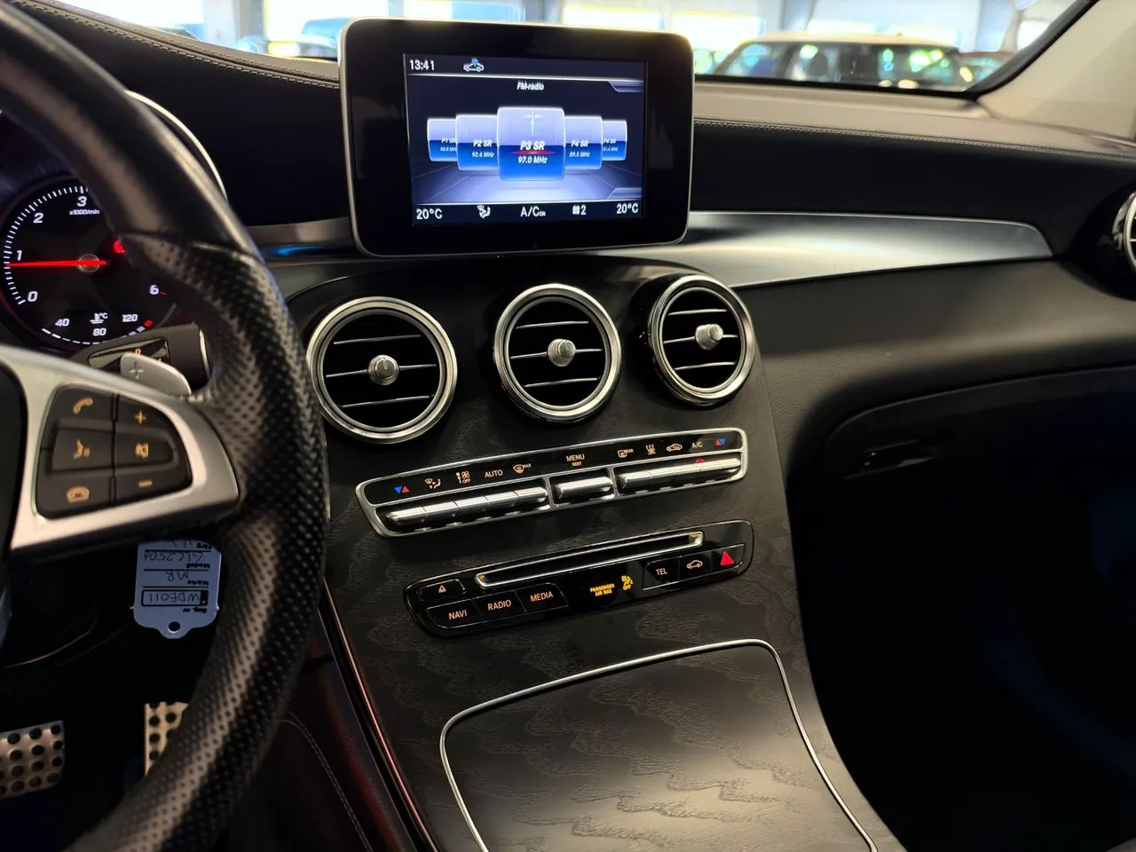 Mercedes GLC250 bild 13