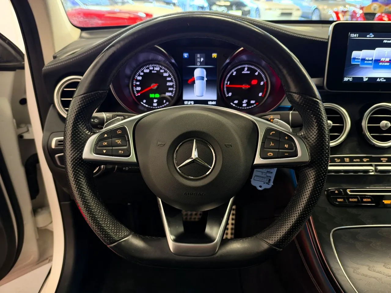 Mercedes GLC250 bild 11