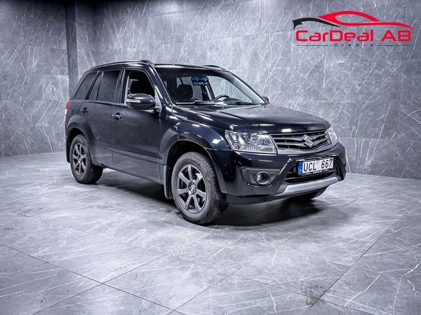 Suzuki Grand Vitara 2.4 DOHC 4WD 168hk Värmare Kamera Drag Keyless - 2013