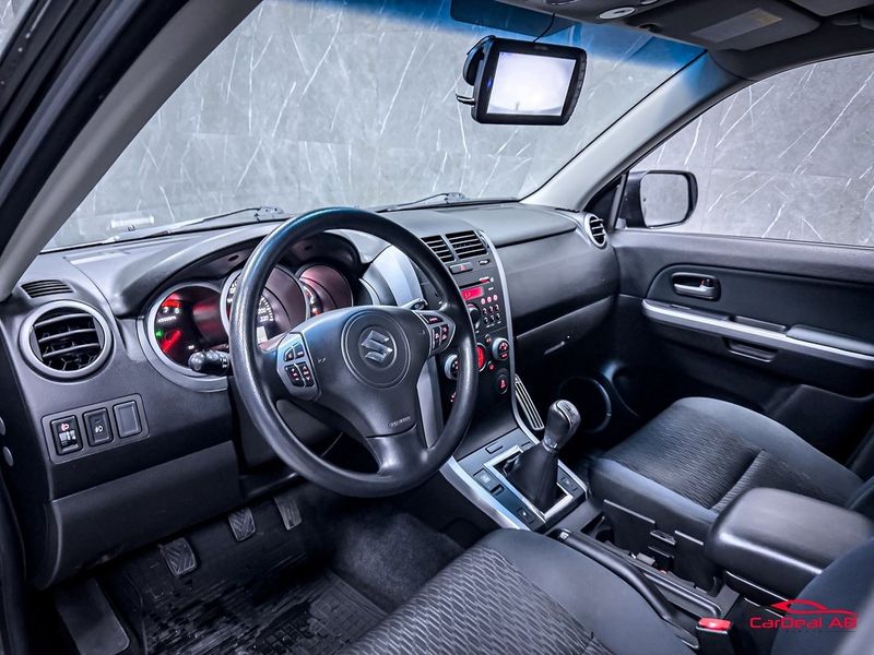 Suzuki Grand Vitara bild 11