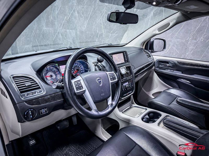 Lancia Voyager bild 11