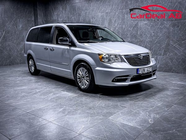 Lancia Voyager 2.8 163hk 7-Sits Taklucka Kamera Läder Navi Döda vinkel - 2012