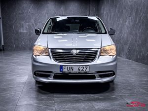 Lancia Voyager bild 2