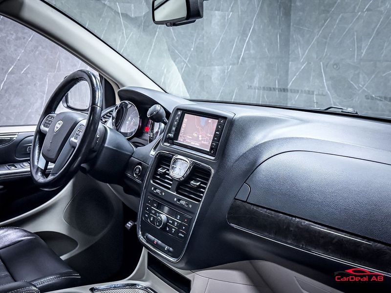 Lancia Voyager bild 13