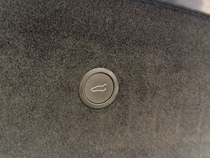 Tesla Model S bild 32