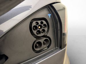 Tesla Model S bild 33