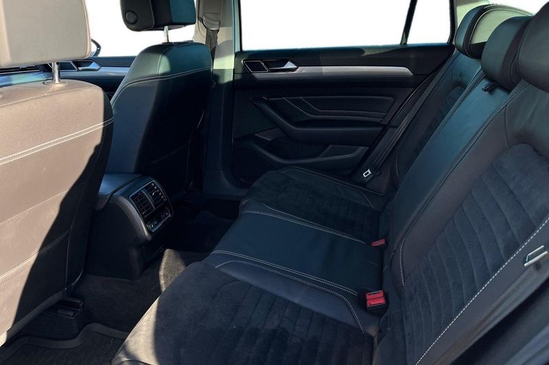 Volkswagen Passat bild 24