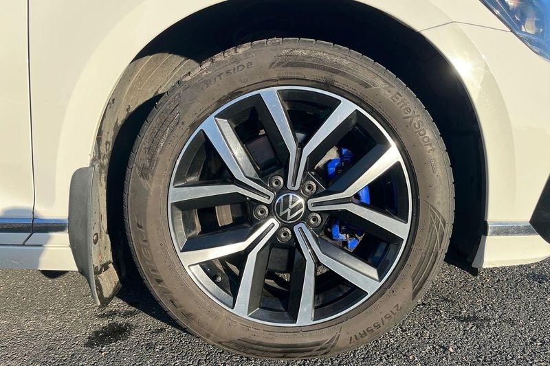 Volkswagen Passat bild 10