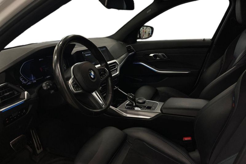 BMW 330 bild 13
