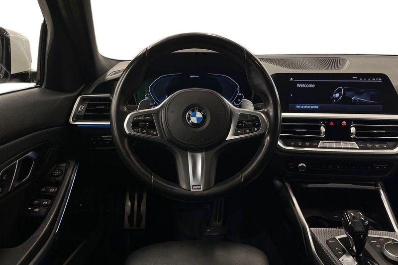 BMW 330 bild 15