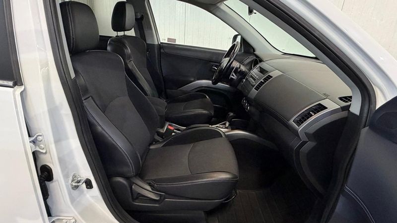Mitsubishi Outlander bild 10
