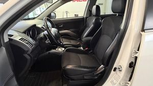 Mitsubishi Outlander bild 8