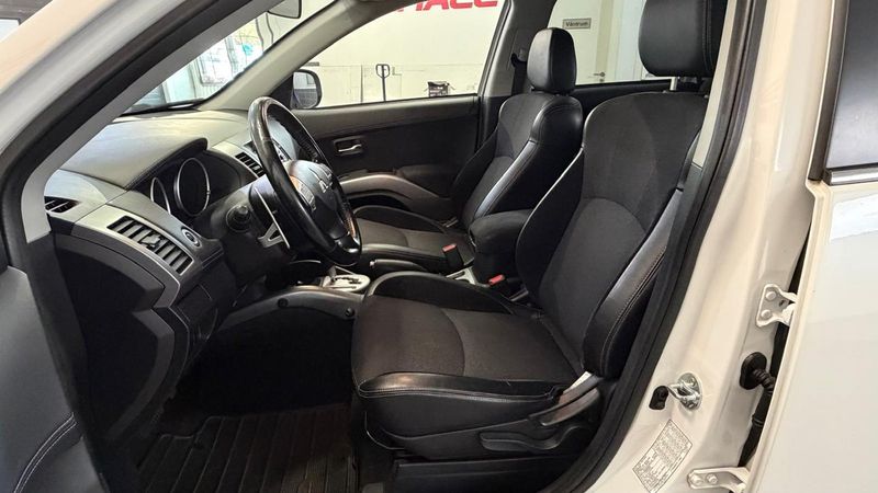 Mitsubishi Outlander bild 8