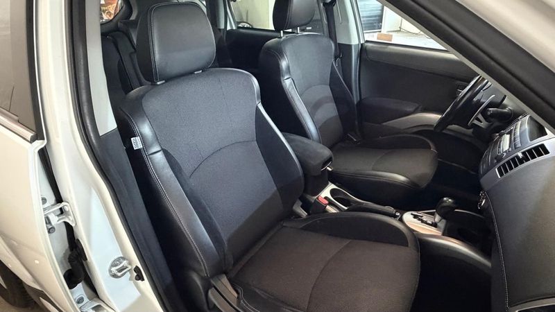 Mitsubishi Outlander bild 11