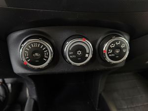 Mitsubishi Outlander bild 14