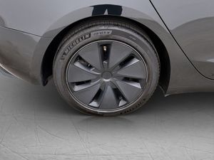 Tesla Model 3 bild 33