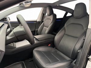 Tesla Model 3 bild 11