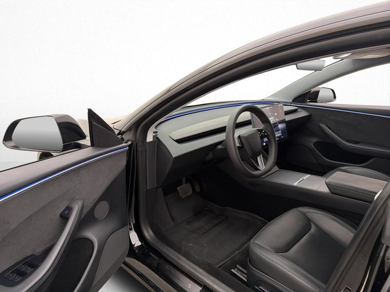 Tesla Model 3 bild 10
