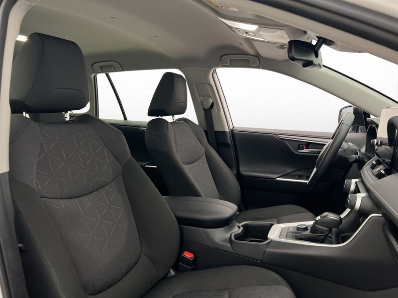 Toyota RAV4 bild 26