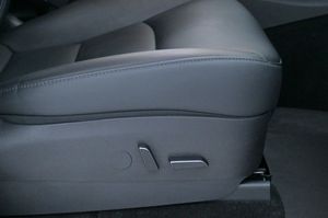 Tesla Model Y bild 13