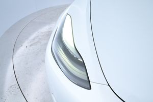 Tesla Model Y bild 26