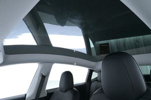 Tesla Model Y bild 24