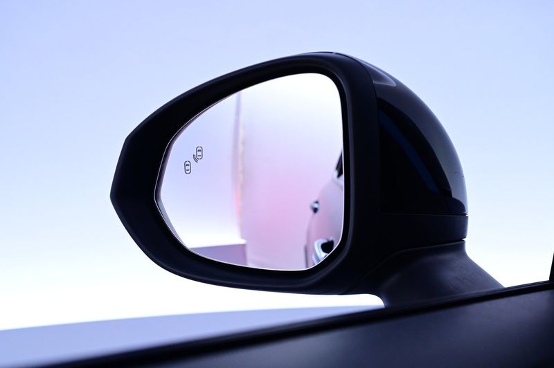 Lynk & Co 01 bild 23