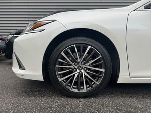 Lexus ES bild 9