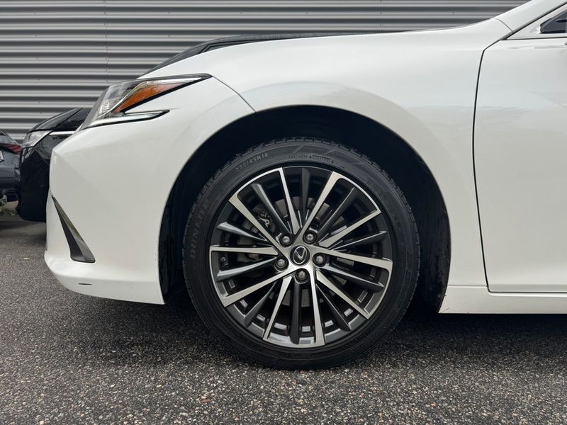 Lexus ES bild 9