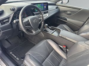 Lexus ES bild 11