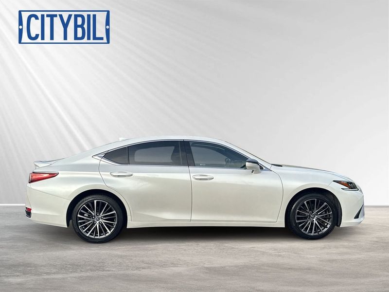 Lexus ES bild 6