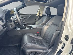Lexus ES bild 10