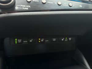 Lexus ES bild 24