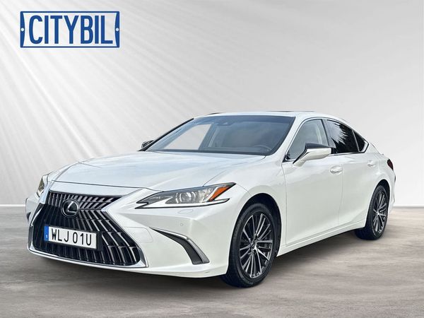 Lexus ES 300h 300h Executive - Taklucka - Läder - 1 ägare - Moms - 2023