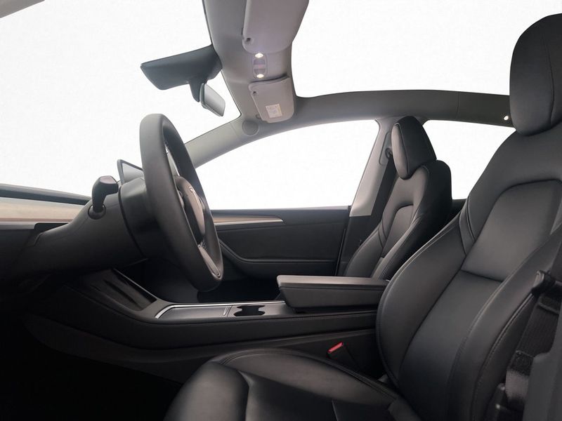 Tesla Model Y bild 10