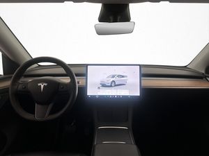Tesla Model Y bild 16