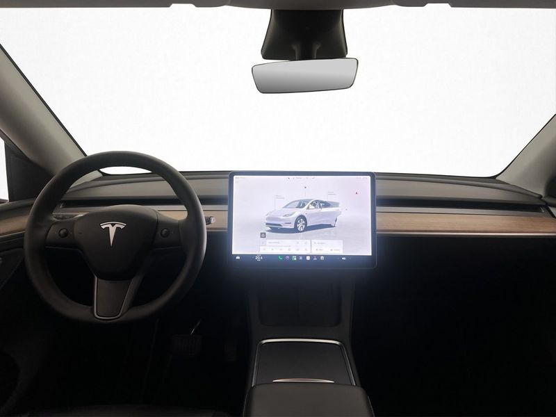 Tesla Model Y bild 16