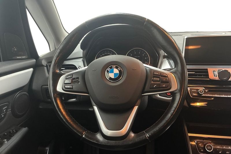 BMW 218 bild 16